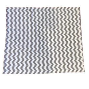Itzy‎ Ritzy Infinity Breastfeeding Scarf, grey white chevron